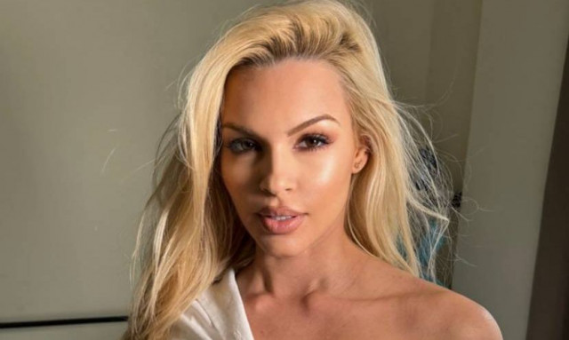 Βίκυ Κάβουρα: Σαν να μην γέννησε ποτέ - Η εντυπωσιακή εμφάνιση δύο μήνες μετά τον τοκετό