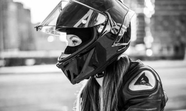 Σκοτώθηκε γνωστή Youtuber σε τροχαίο - Ήταν μόλις 39 ετών