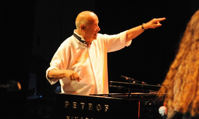 Λουκίλα Καρρέρ: Δεν άφησαν τον Διονυσίου και τον Κόκοτα να συνεργαστούν με τον Μίμη Πλέσσα