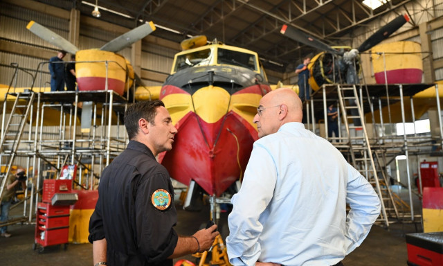 Έκτακτο επίδομα στους τεχνικούς συντήρησης των Καναντέρ