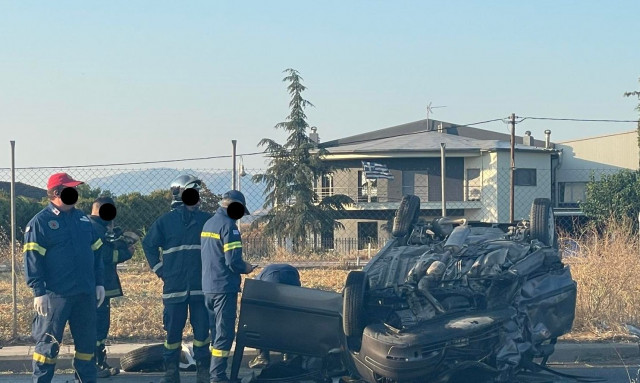 Τροχαίο στη Λάρισα: Χωρίς τις αισθήσεις του ανασύρθηκε οδηγός