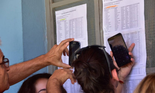 Βάσεις 2024: Από τα θρανία φοιτητές - Τι λένε επιτυχόντες μαθητές