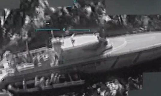 To χοντραίνουν οι Τούρκοι: «Οι Έλληνες τους άφησαν στη φουρτούνα, εμείς τους σώσαμε»