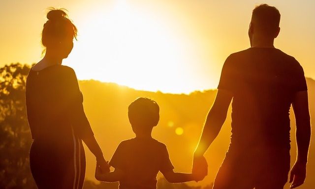 Επίδομα παιδιού Α21: Μεγαλύτερα ποσά για ευάλωτους - Για ποιους θα φτάσει τα 1.680 ευρώ