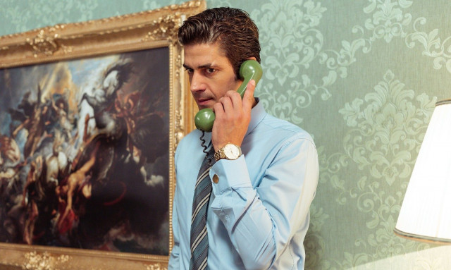 Οι ωραίοι της TV - Γοητευτικοί, με μυστηριώδεις ρόλους, εισβάλλουν σε σειρές