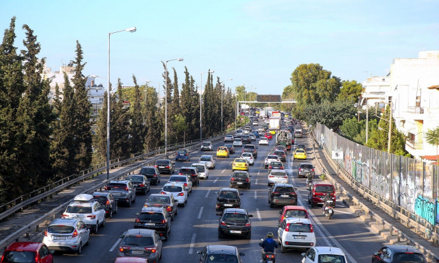 Στα σκαριά η υποχρεωτική απόσυρση αυτοκινήτων - Στον «αέρα» σχεδόν 3 εκατ. οχήματα στην Ελλάδα