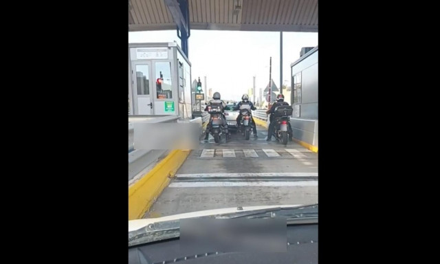 Η πονηριά οδηγών για να περνάνε τζάμπα τα διόδια