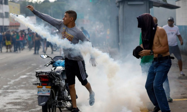 Χάος στη Βενεζουέλα μετά τη νίκη Μαδούρο: Στους δρόμους η αντιπολίτευση - Τουλάχιστον ένας νεκρός