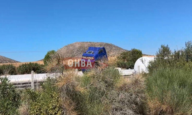 Ανατροπή βυτιοφόρου με υγραέριο: Κλειστή παραμένει η Αθηνών – Λαμίας στην Υλίκη