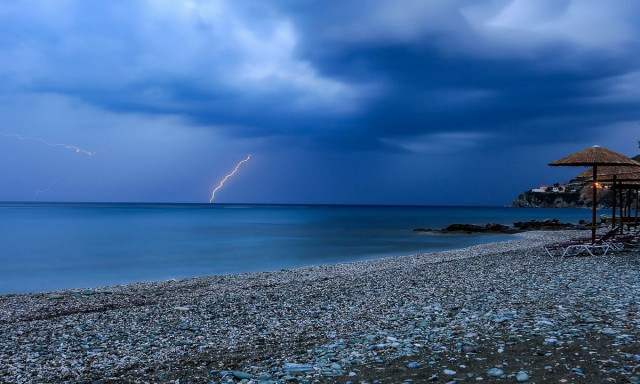 Καιρός - Μαρουσάκης: «Ενδείξεις για αρκετές βροχές - Να είμαστε έτοιμοι για ενδεχόμενα προβλήματα»