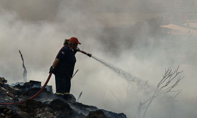 Τα νεότερα από τα «πύρινα μέτωπα»: Ήχησε το «112» στην Εύβοια – Σε εξέλιξη η φωτιά στο Κιλκίς