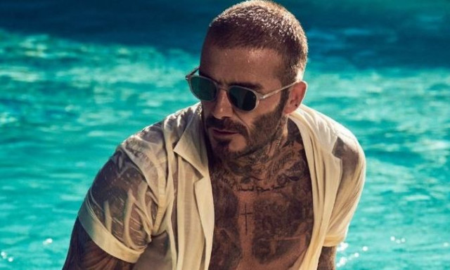 Oι διακοπές των Μπέκαμ στην Ευρώπη: Ο Ντέιβιντ «δροσίζεται» κάτω από τον καυτό ιταλικό ήλιο