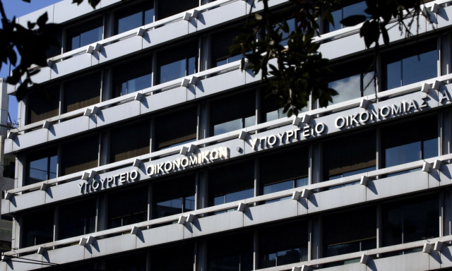 Tι αλλάζει με τον νόμο για τις «μικρές ΔΕΗ» και το Εθνικό Επενδυτικό Ταμείο