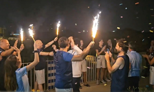 Ολυμπιακοί Αγώνες 2024: Ο Τσελίδης αποθεώθηκε στο Ολυμπιακό Χωριό από την ελληνική αποστολή