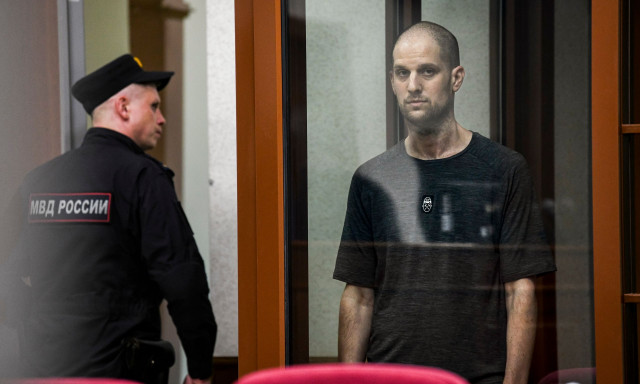 Ρωσία: Απελευθερώνει τον δημοσιογράφο της WSJ Έβαν Γκέρσκοβιτς