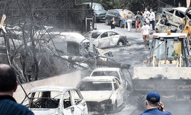 Μάτι - Αθηνά Μουτάφη: «Είδα το παιδί μου να χάνεται στη θάλασσα για να σώσω το άλλο»