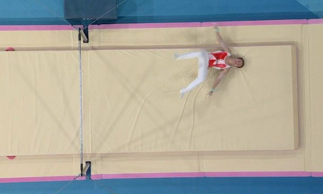 Ολυμπιακοί Αγώνες: Iμάντας έσπασε όταν Καναδός βρισκόταν στο μονόζυγο