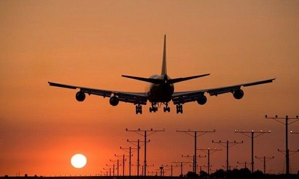 Διαψεύδει η Κύπρος ότι κλείνει τον εναέριο χώρο της λόγω των εξελίξεων στην Μέση Ανατολή