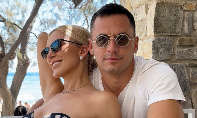 Κατερίνα Καινούργιου: Η φωτογραφία με τον αδελφό της από την Πάρο