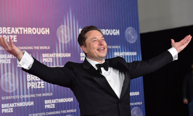 Έλον Μασκ: «Έφαγε» μήνυση για αθέτηση συμφωνίας από πρώην «αστέρα» του CNN