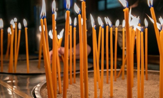 Δείτε LIVE τη Θεία Λειτουργία για τη μεγάλη παράκληση της Παναγίας