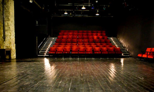 «Τυφλοί» του Μόρις Μέτερλινκ στο θέατρο Αλκμήνη