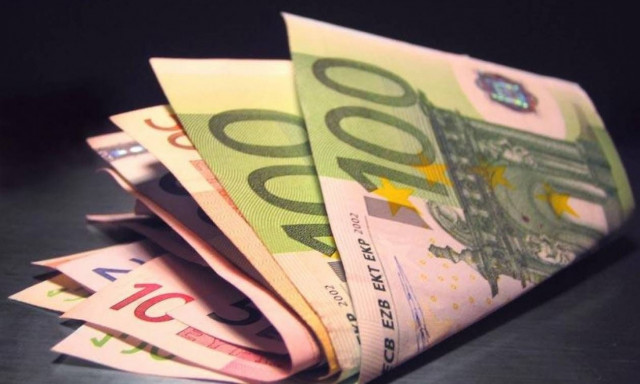 Τέλος τα μετρητά στις συναλλαγές άνω των 500 ευρώ - Τα πρόστιμα