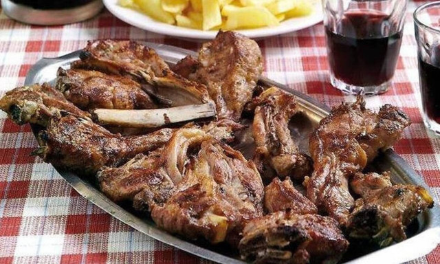 Πανώλη: Σε απόγνωση κρεοπώλες και ταβέρνες - Δεν βρίσκουν κρέατα να ψήσουν