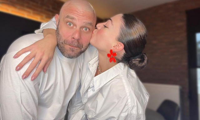 Ήβη Αδάμου: Απολαμβανει τις οικογενειακές της διακοπές στη Σαντορίνη - Η ανάρτηση της