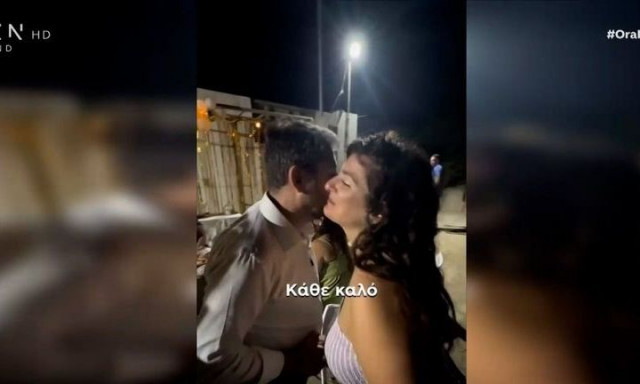 Ανδρουλάκης: Έκανε έκπληξη σε νεαρή φανατική του ΠΑΣΟΚ στη Νάξο