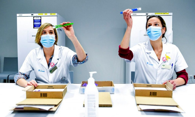 Κορονοϊός: «Γεννήθηκε πιθανώς στο εργαστήριο» -Η μυστική έκθεση της Γερμανίας που έμεινε σφραγισμένη