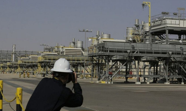 «Πετάει» το πετρέλαιο - Πώς επηρεάζεται από την κρίση στη Μέση Ανατολή