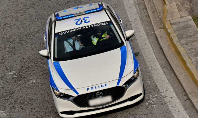 Αιματηρό επεισόδιο στο Μενίδι: 40χρονη μαχαίρωσε την 54χρονη γειτόνισσα της μπροστά στον άνδρα της