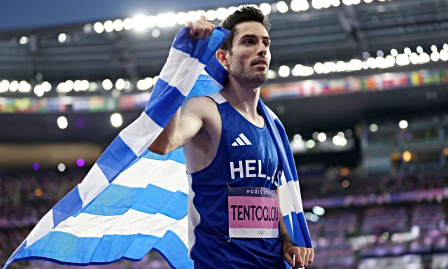 Μίλτος Τεντόγλου: «Ευχαριστώ όλους τους Έλληνες» – Η ώρα του Εθνικού Ύμνου