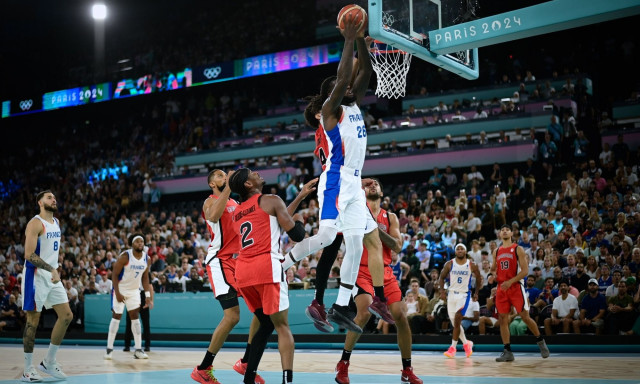 Ματίας Λεσόρ: Γουεμπανιάμα και Κολέ υποκλίθηκαν στον κυρίαρχο σέντερ του Παναθηναϊκού AKTOR