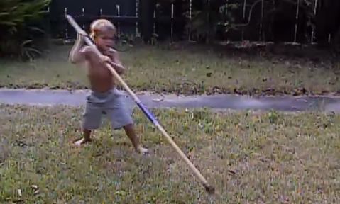 Μόντο Ντουπλάντις: Απολαυστικό βίντεο τον δείχνει να προπονείται σε ηλικία πέντε ετών