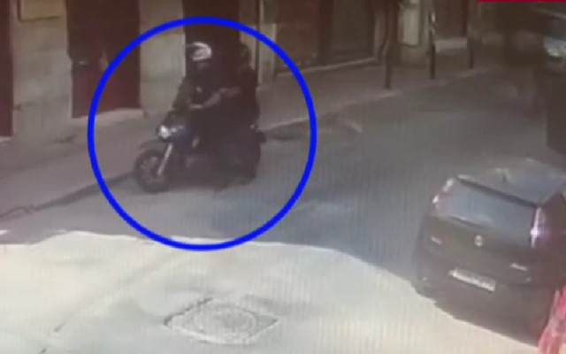 Αναβλήθηκε η δίκη της υπαλλήλου του ΕΦΚΑ που συνελήφθη επ’ αυτοφώρω να χρηματίζεται