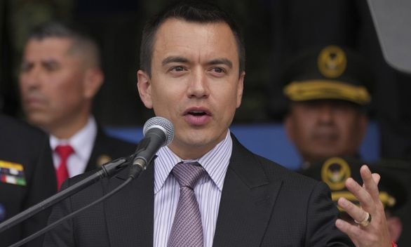 Ισημερινός: Ο πρόεδρος Νομπόα υποψήφιος για την επανεκλογή του