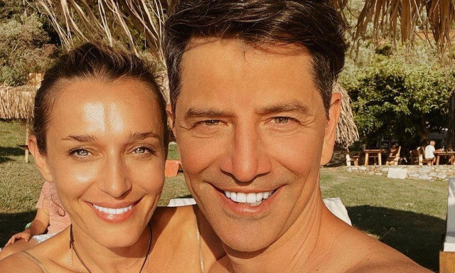 Τα βρήκε «σκούρα» ο Σάκης Ρουβάς - Το πρόβλημα που αντιμετωπίζει στις διακοπές του