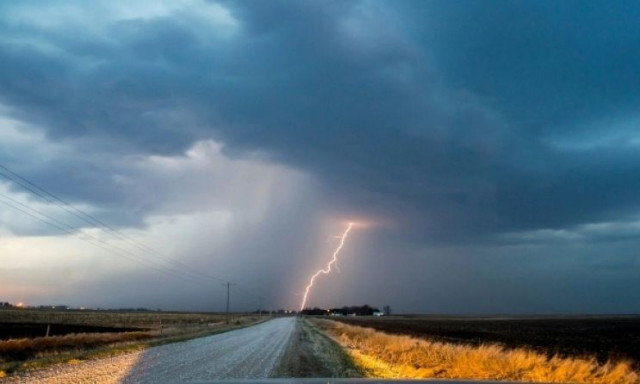 Καταιγίδες και πάνω από 20.000 κεραυνοί έπεσαν σε όλη τη χώρα - Πού καταγράφηκε το φαινόμενο