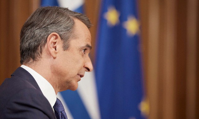 Φωτιά στον Βαρνάβα: Στην Αθήνα εσπευσμένα ο Κυριάκος Μητσοτάκης