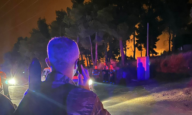 Φωτιά στον Βαρνάβα: Άνοιξαν οι χώροι του ΟΑΚΑ για τους κατοίκους των περιοχών που εκκενώθηκαν