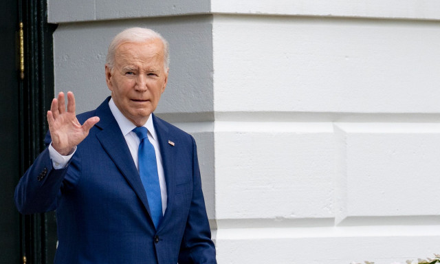 ΗΠΑ: Ο Μπάιντεν παραδέχθηκε ότι οι πιέσεις Πελόζι κι άλλων Δημοκρατικών τον οδήγησαν στην παραίτηση