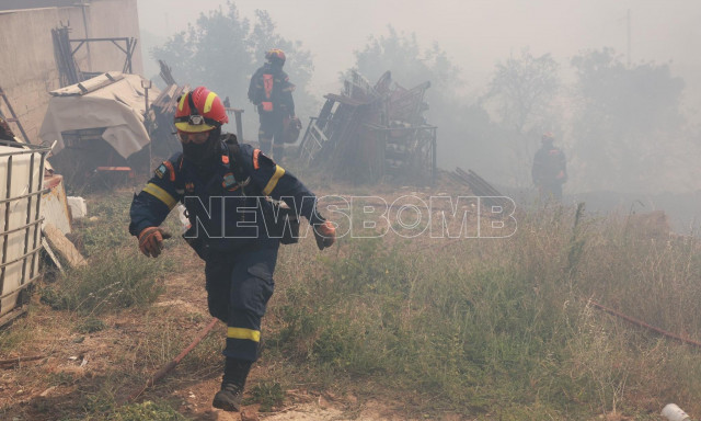 Έκτακτο συντονιστικό της Περιφέρειας για τις φωτιές στην Αττική
