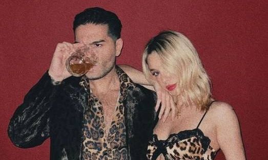 Καληφώνη - Μάστορας: Είναι ερωτευμένοι και δεν το κρύβουν - Το παθιασμένο φιλί στα social media