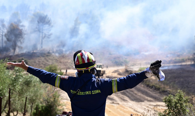 Μανιασμένοι οι άνεμοι: Έκτακτο δελτίο της ΕΜΥ,  τι προβλέπει ο Μαρουσάκης για τις επόμενες ώρες