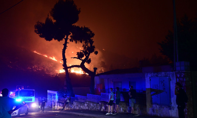 Καιρός - Δραματική πρόβλεψη Μαρουσάκη για Βαρνάβα: Οι άνεμοι θα ξεπεράσουν τα 7 μποφόρ