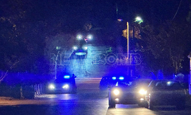 Φωτιά στο Βαρνάβα: Σε εξέλιξη η εκκένωση του Διονύσου