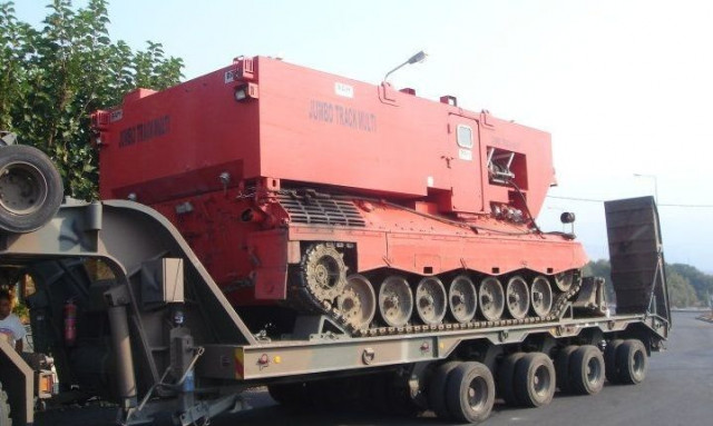 Φωτιά στον Βαρνάβα: Στη μάχη το Jumbo Track Multi - To «θηρίο» πού θα επιχειρήσει άμεσα