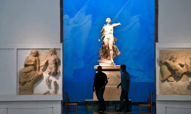 Πανσέληνος: Η «Ηλέκτρα» του Μιχάλη Κακογιάννη στο αίθριο του Μουσείου Ολυμπίας